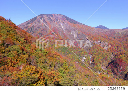 從Aki Okuhiko索道看見的男性山 從Aki Okuhiko索道看見的男性山 25862659