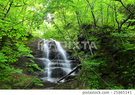 Oirase streams Kudan waterfall 25865141