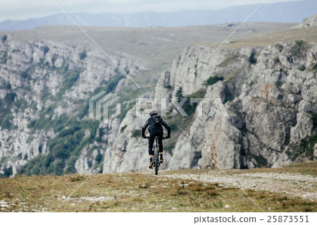 male cyclist on sports mountainbike 25873551