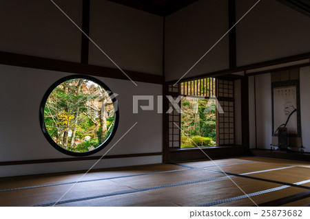 Kyoto Genkoan in autumn Kyoto Genkoan in autumn 25873682