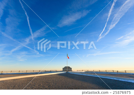 Italian flag on blue sky 25876975