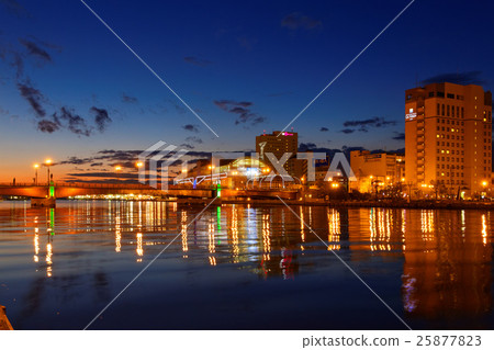 娃娃橋和日落照明 娃娃橋和日落照明 25877823