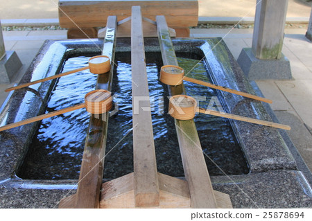 Umi Hachimangu Shrine building Umi Hachimangu Shrine building 25878694