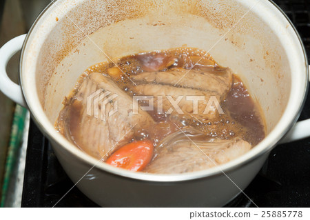 Mackerel cooked cooking scene image 25885778