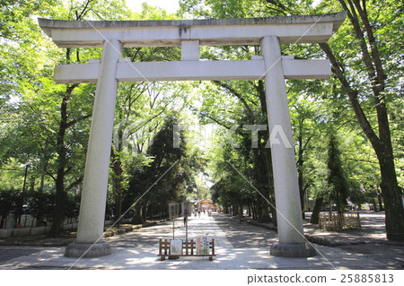 Okunitama Shrine Fuchu City 25885813