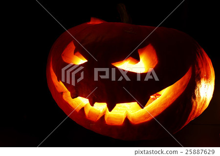 Evil halloween pumpkin 25887629