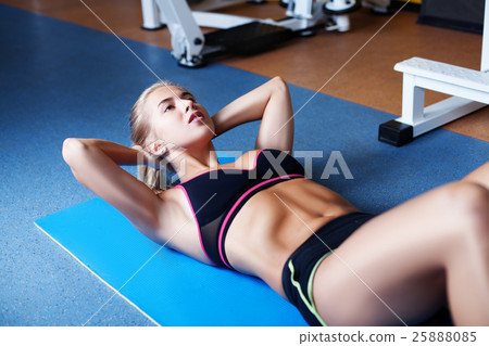 Girl exercising abs Girl exercising abs 25888085