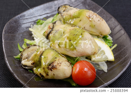 美味的牡蠣羅勒醬 美味的牡蠣羅勒醬 25888394