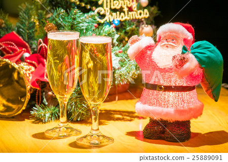 Santa Claus and beer Santa Claus and beer 25889091