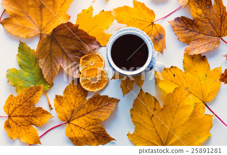 Cup of coffee or tea with lemon 25891281