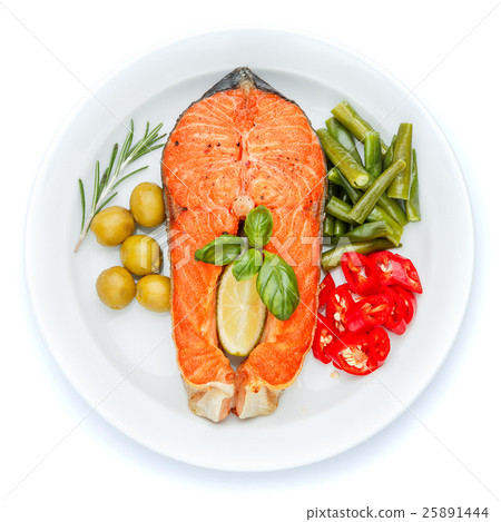Crispy roasted salmon steak Crispy roasted salmon steak 25891444