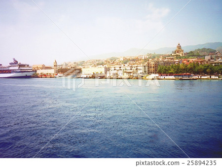 Italy Strait of Messina Messina Italy Strait of Messina Messina 25894235