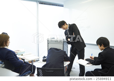 Cram school Cram school 25894911