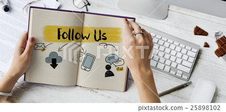 Social Media Connection Communication Friends Concept 25898102