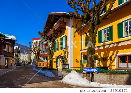 Mountains ski resort St. Gilgen Austria 25910171