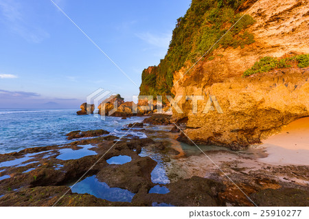 Suluban beach in Bali - Indonesia 25910277