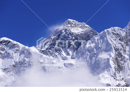 closed up view of Everest from Gorak Shep. closed up view of Everest from Gorak Shep. 25911514