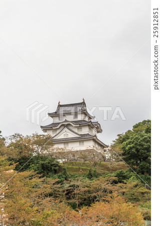 Otaki城堡風景在秋天 Otaki城堡風景在秋天 25912851