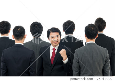 中間的商人 25912990