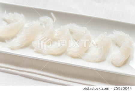 Shirataki noodles Shirataki noodles 25920044