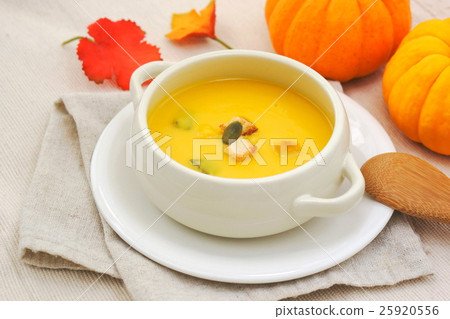 Pumpkin soup Pumpkin soup 25920556
