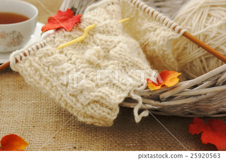 Knitting Knitting 25920563