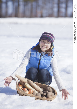 Overwintering vegetables 25921792