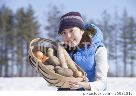 Overwintering vegetables 25921812