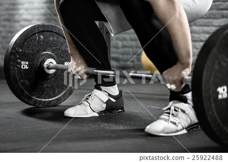 Barbell workout close-up Barbell workout close-up 25922488