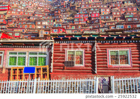 Red village and monastery at Larung gar  25922532