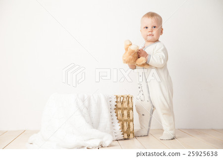 Toddler smiling at camera Toddler smiling at camera 25925638