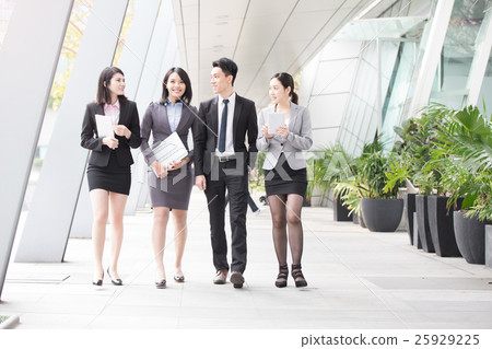 businesspeople talk in office businesspeople talk in office 25929225