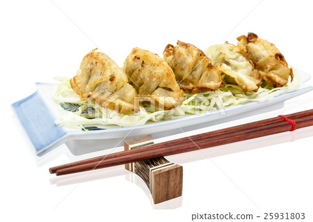 fried dumplings or gyoza isolated on white fried dumplings or gyoza isolated on white 25931803