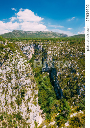 Beautiful landscape of the Gorges Du Verdon in 25934602