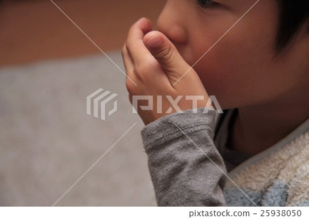 A cold image child 25938050