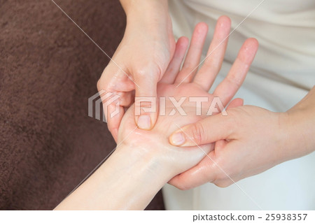 埃斯特 25938357
