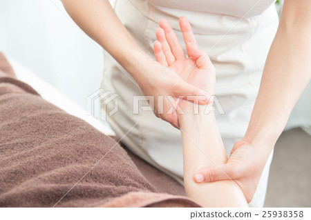 埃斯特 25938358