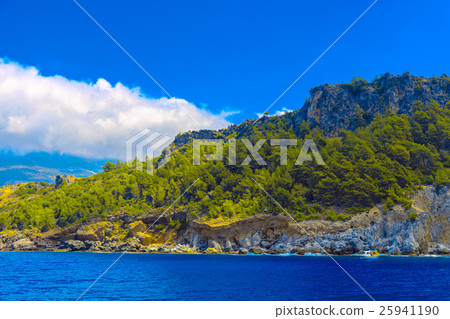 View of rocky seashore of Alanya View of rocky seashore of Alanya 25941190