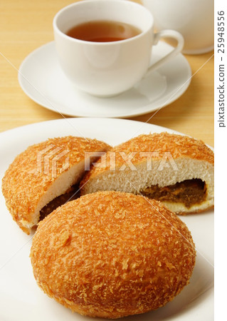 Curry bread Curry bread 25948556