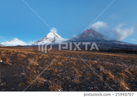 Eruption Klyuchevskoy Volcano in Kamchatka Eruption Klyuchevskoy Volcano in Kamchatka 25948707
