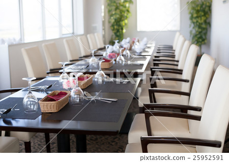 精緻的法國餐廳 25952591