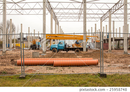Construction of the new building Construction of the new building 25958748
