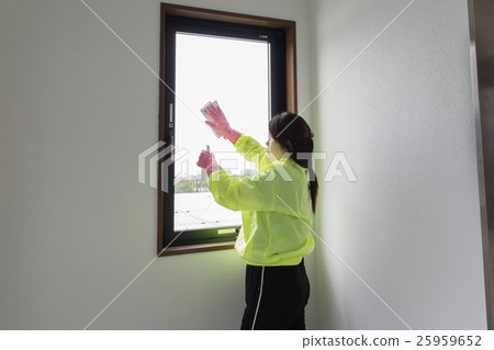 設施工作人員 25959652