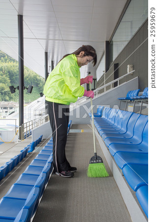 設施工作人員 25959679