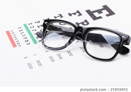 Table for eyesight test with neat glasses 25959955