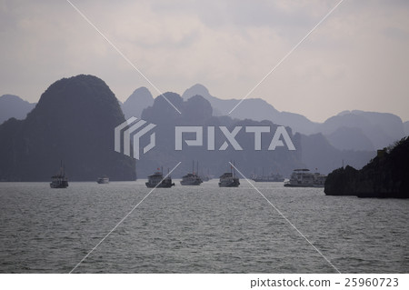 Halong Bay, Vietnam Halong Bay, Vietnam 25960723