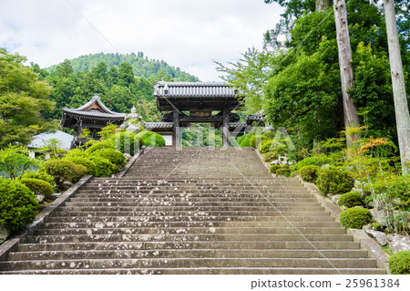 Hinomagami-ji Amakusa gate and a stone staircase Hinomagami-ji Amakusa gate and a stone staircase 25961384