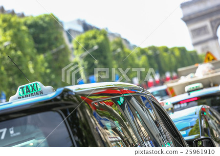 Parisian taxi on avenue des champs-elysees, Paris 25961910