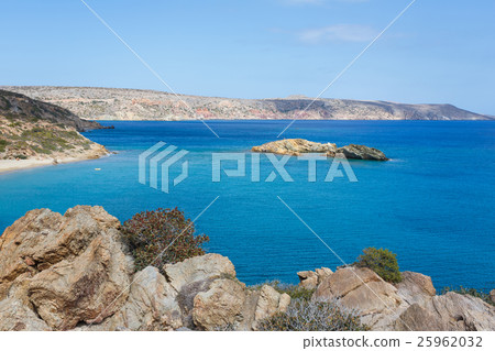 Island near the Vay beach Island near the Vay beach 25962032