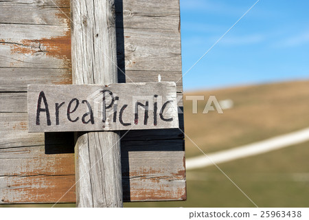 Picnic Area - Wooden Sign 25963438